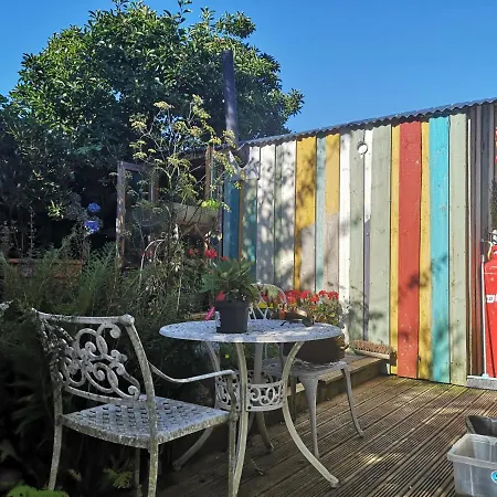 Cosy Cabin With Wood Burner Near Beach Holiday home Looe